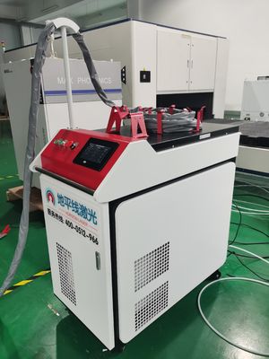 doppio saldatore tenuto in mano For Aluminum del laser del pendolo 3.5mm di 8m