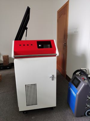 Punto regolabile 8 macchina della saldatura a laser della fibra ss di volte 2000W tenuta in mano