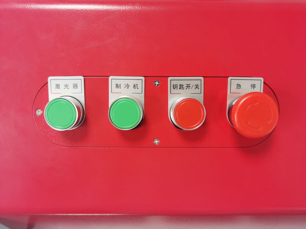Saldatore flessibile del laser della fibra di operazione 380V 2000W