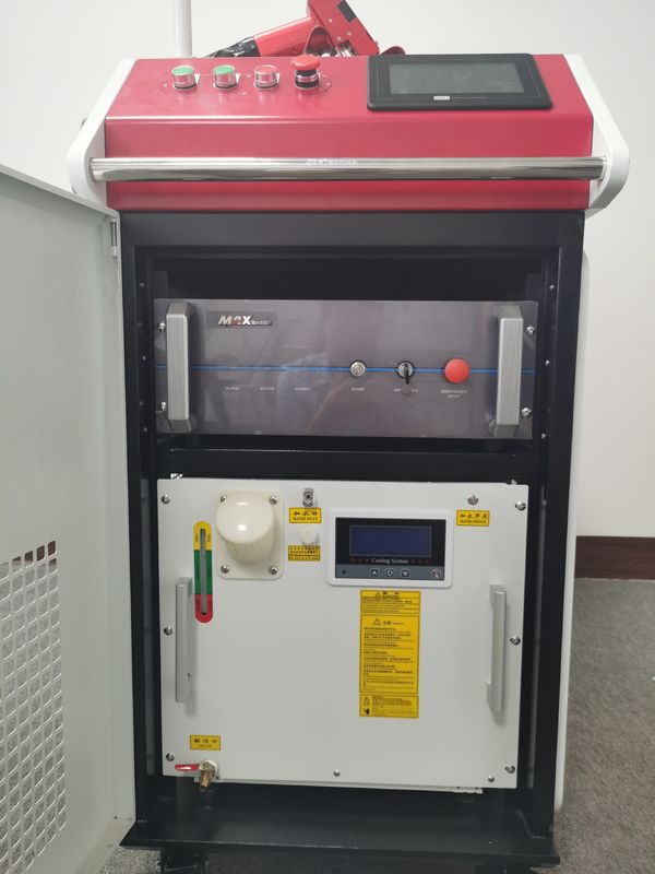 progettazione ergonomica del laser di 1000W 1080nm di modi tenuti in mano del saldatore 6