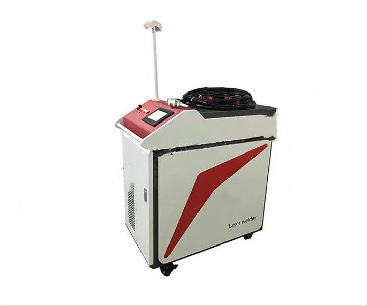 Pendolo tenuto in mano di raffreddamento ad acqua del saldatore 1000W del laser dell'OEM 8m doppio