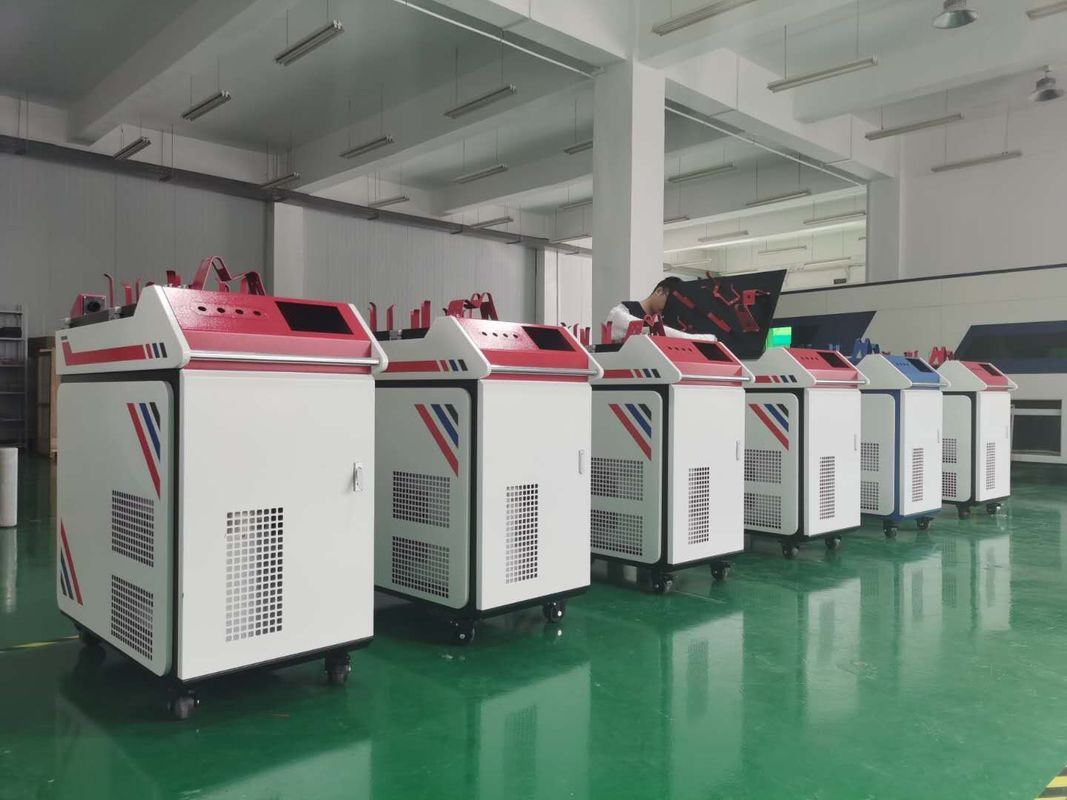 Saldatore tenuto in mano Time Energy Splitting del laser 1000w di 50HZ 6mm