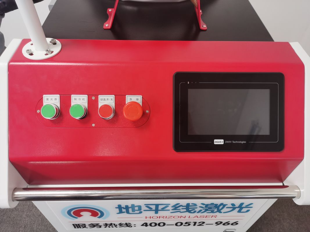 saldatore tenuto in mano 8m Irregular Welding 1080nm del laser di 220v 3mm