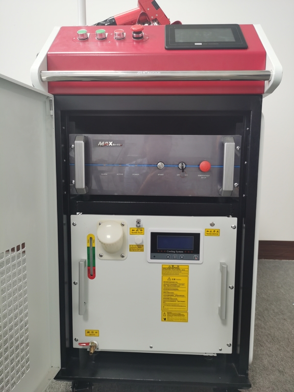 Macchina tenuta in mano 1500W CW della saldatura a laser di IPG con Max Raycus Source