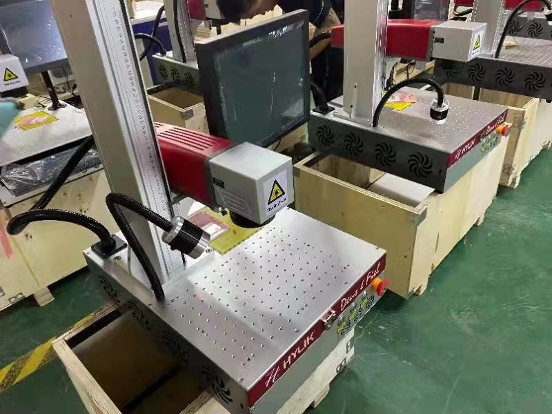 La marcatura del laser di Maxphotonics Raycus lavora la carta a macchina 20W di Ezcad con il sistema informatico