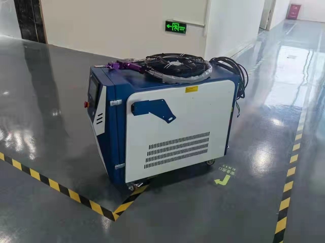Raffreddamento ad acqua di spessore della macchina 3mm della saldatura a laser della fibra di Raycus 1000W